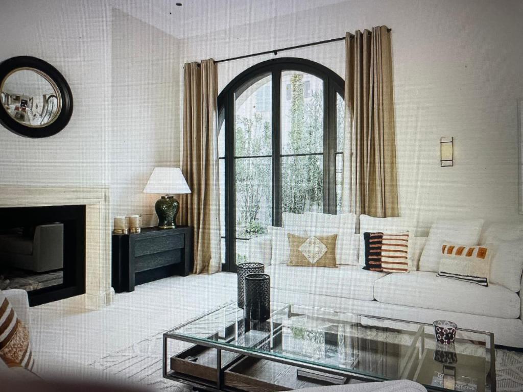 Alpine Royal Residence - 4
