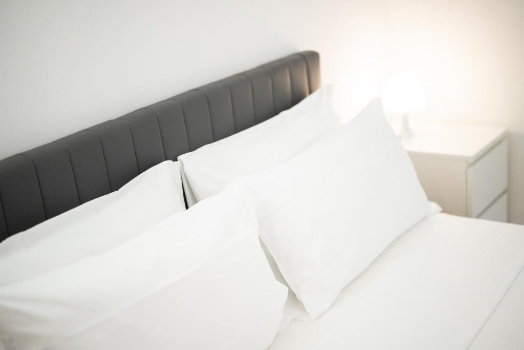 Urban Apartment in Milan Shopping Area, Metro M1 with Self Check-in - 4