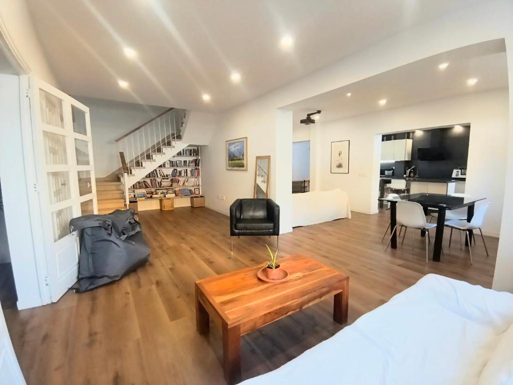 Villa Maracuya Flor - 3 bd home in quiet area - 1