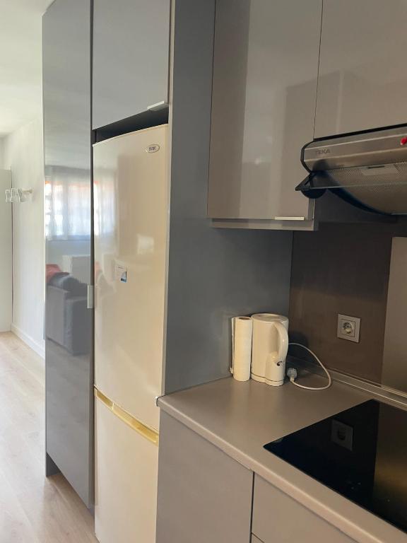 Estudio in Pau 5, 10 minutes from the beach - 3