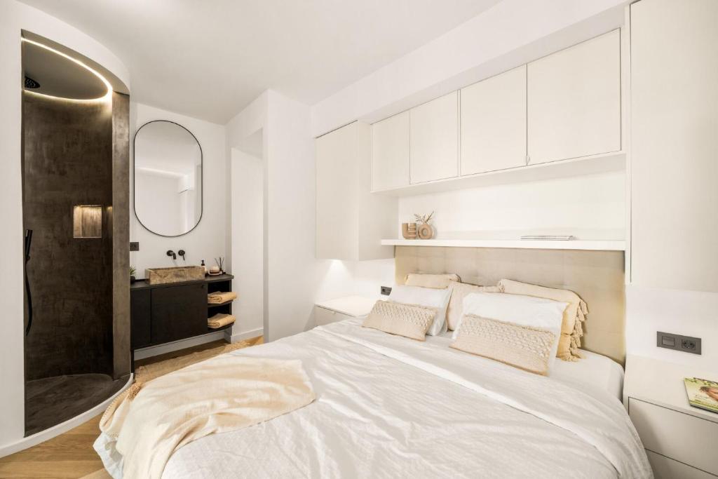 Superb Lorcrimar apartment, Puerto Banus, Marbella - 2