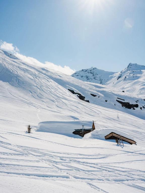 Residence Altineige Ski In-Out with WiFi in Val Thorens, "V23" by Versant Collection - 5