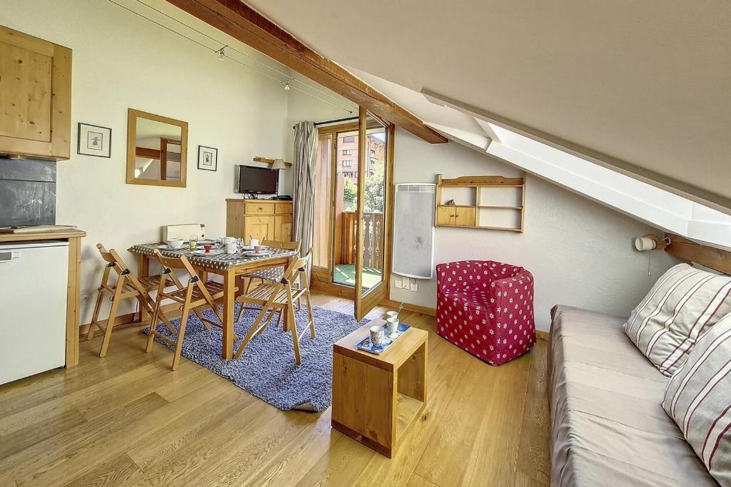 Résidence Sapineaux - Appartement cosy - coeur station MAE-5064 - 1