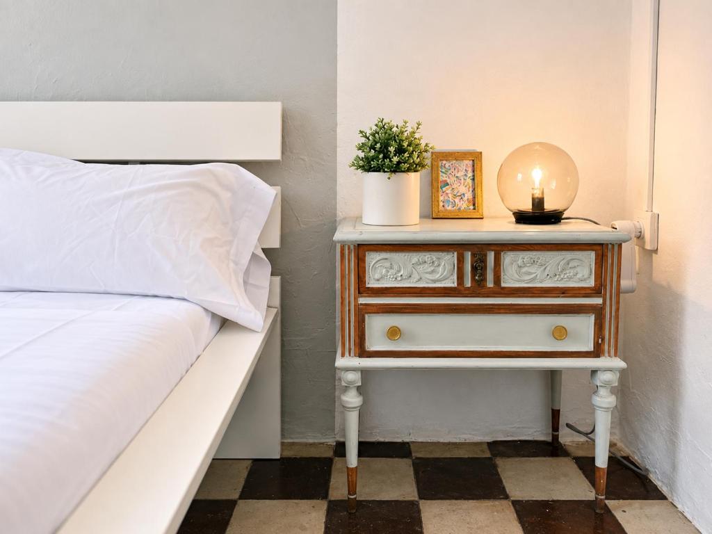 Maria Magdalena - Room 6 - 3