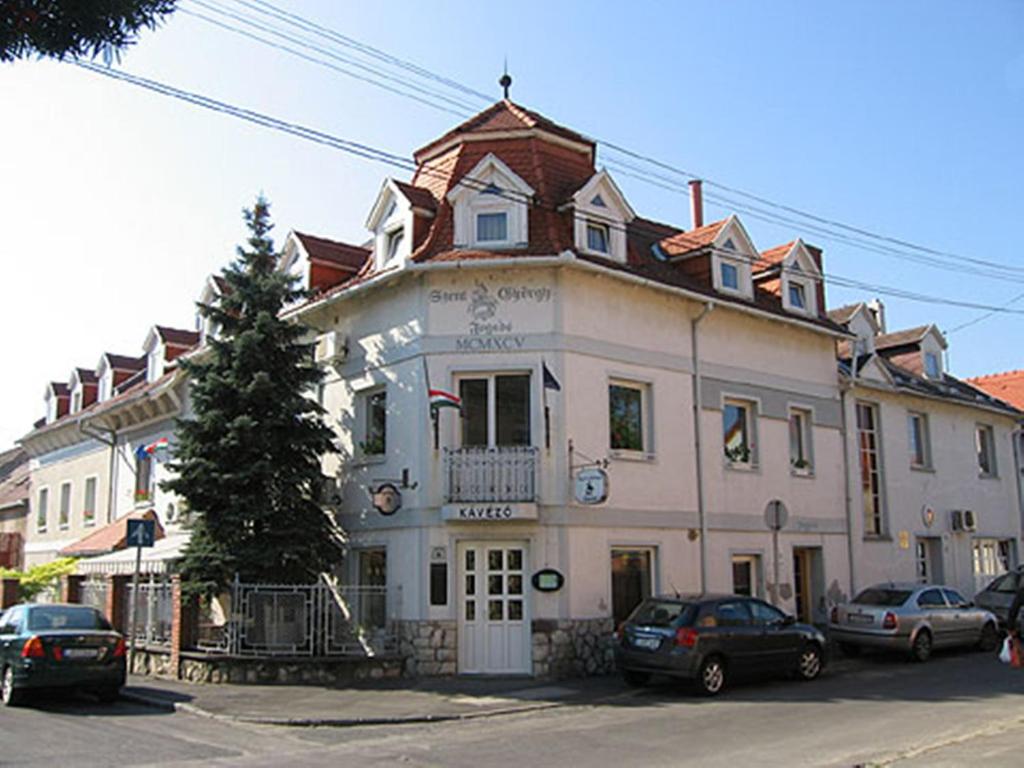 Szent Gyorgy Fogado — Hotel in Pecs