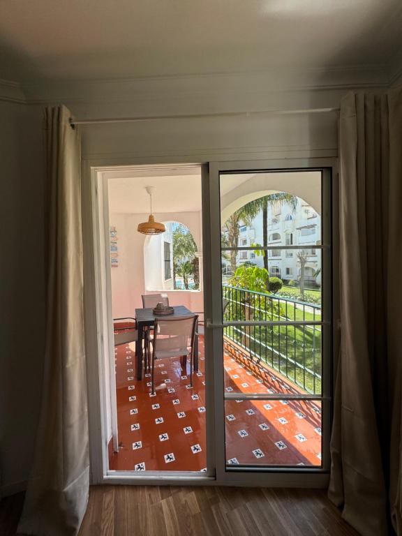 Benalmádena coastal apartment - 3