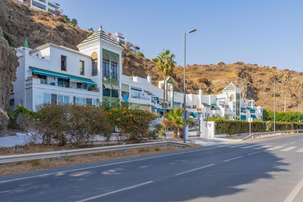 GuestReady - Beachfront in Torrox - 5