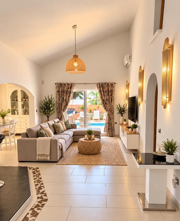 Sea View Villa with Private Pool & Jacuzzi on Golf Course - 2