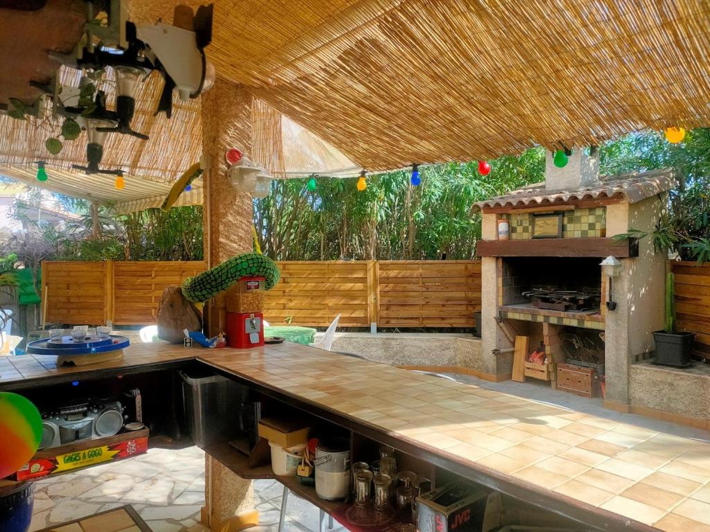 Maison Villa d'exception meublée piscine privée & cheminée a 2min plage et commerces - 4