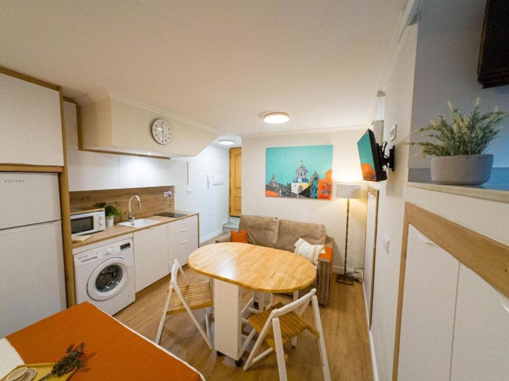 Boutique apartment next to the Cathedral and the Giralda - 1