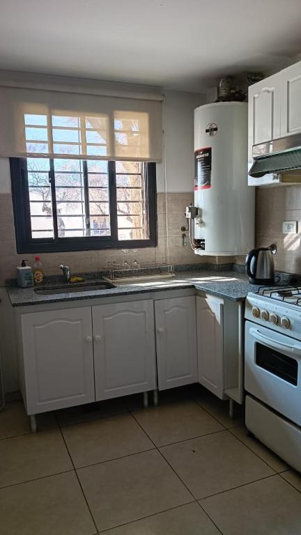 Excelente departamento en Mendoza - 3