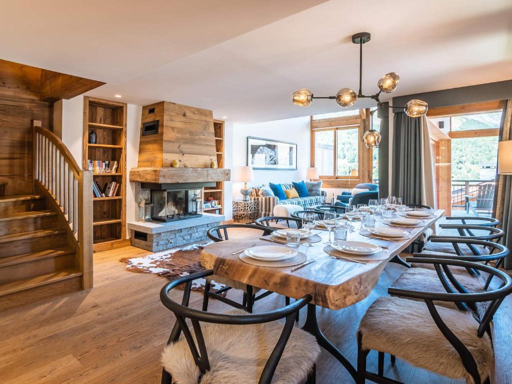 Chalet luxueux, accès direct aux pistes, parking et WIFI inclus - FR-1-344-773 - 1