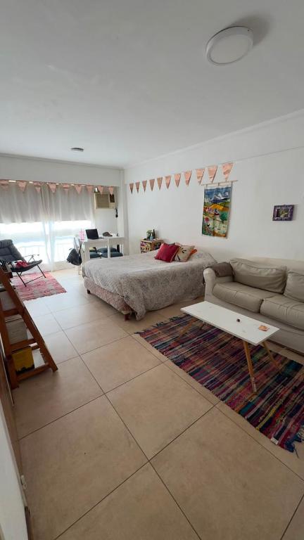 Departamento céntrico a pasos de Plaza Italia - 1