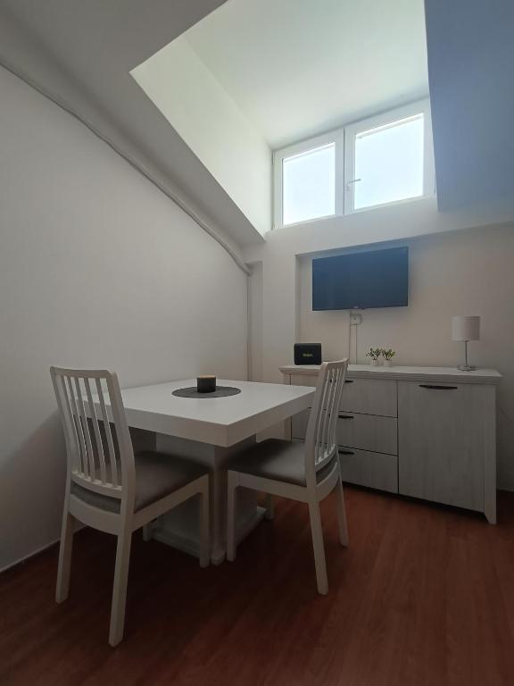 Belgrade Apartment by Mladenovic - 2