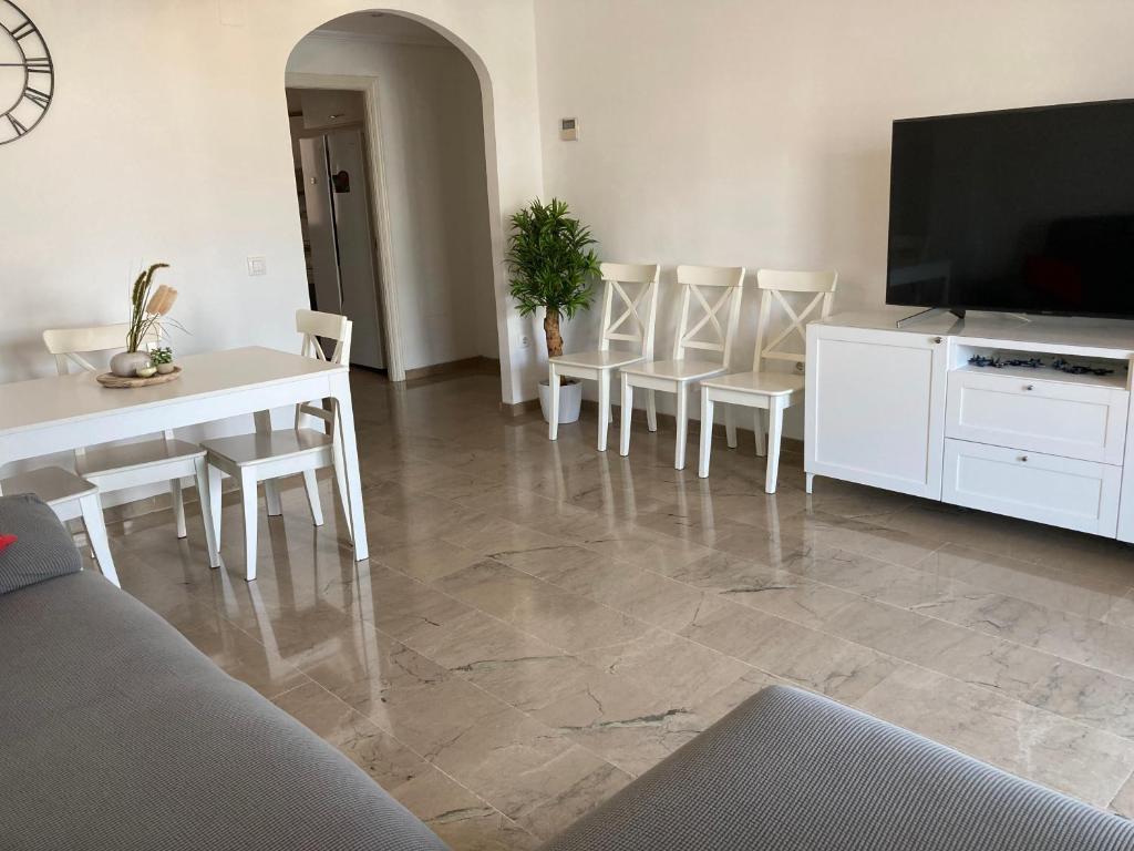 Apartamento Puerto de Estepona - 2