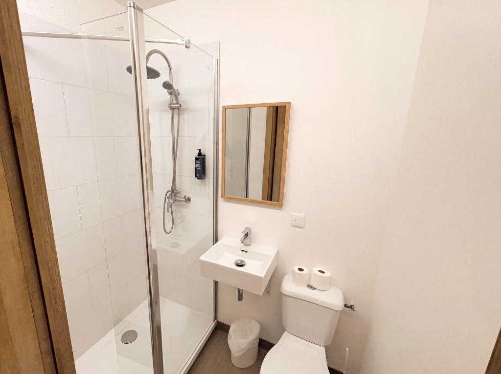 Unisotel Montauban EX F1 - 5