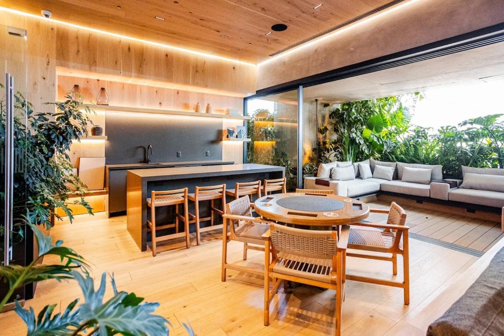 Panoramic City View Condo on Reforma with Pool Gym - 3