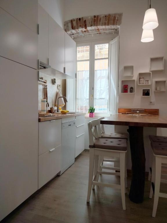 Center Suite - 4
