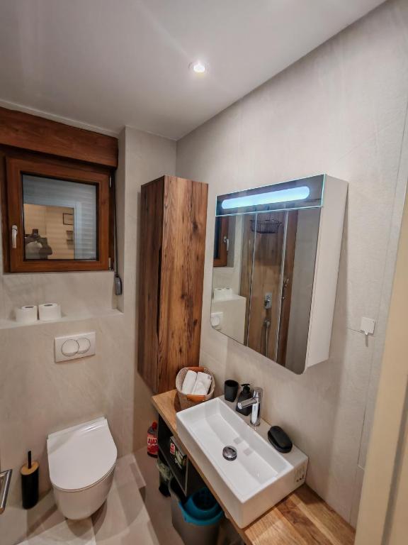Solis Apartment & Free Garage Parking - 3