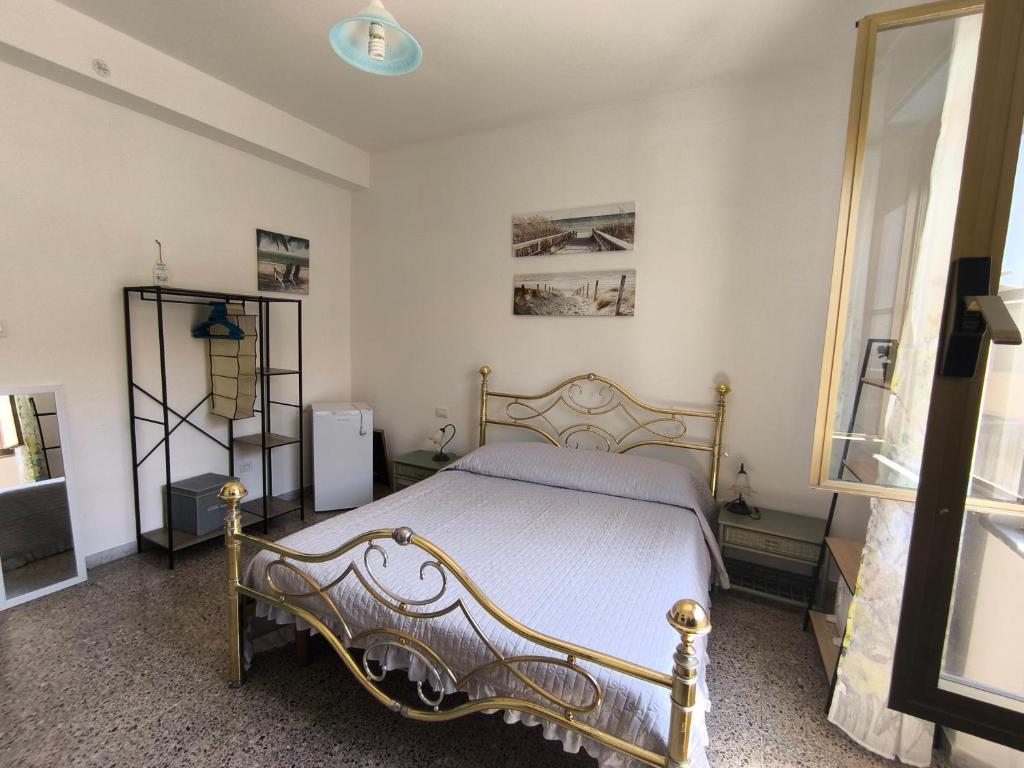 Cerulean Harbour ROOMS - WiFi, AC, 5 minutes from the Beach, Parking, Terrace, Air Conditioning - 3
