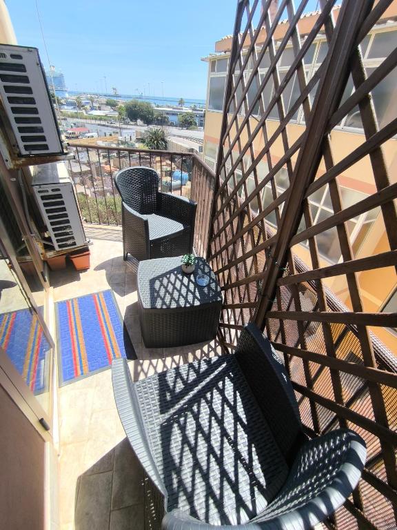 Cerulean Harbour ROOMS - WiFi, AC, 5 minutes from the Beach, Parking, Terrace, Air Conditioning - 5