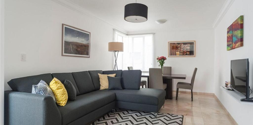 Condesa Residence Campeche 11 Exceptional 2BR, 1BA Apartment with Grand Living Space - 3