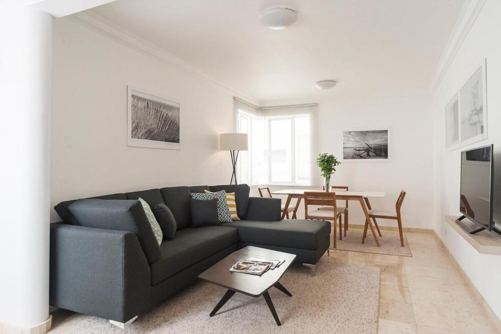 Condesa Residence Campeche 5 Modern Residence 2BR 1BA Apartment Emphasizing Open Airy Spaces in Campeche - 2