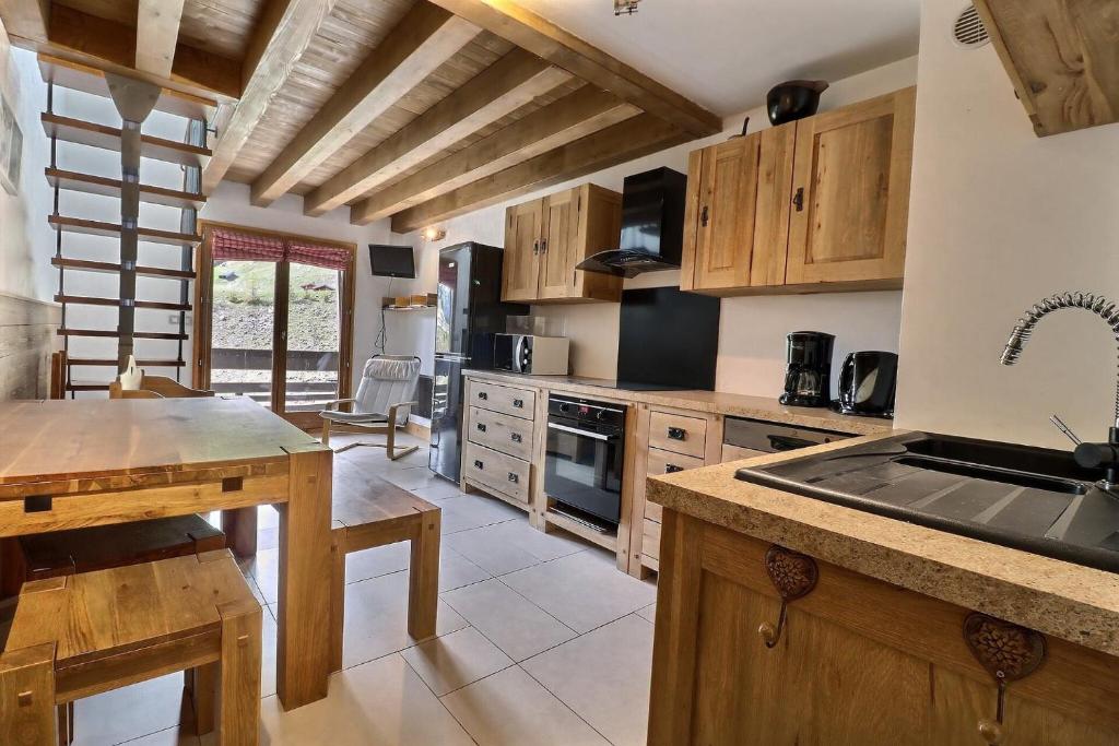 Résidence Proveres - SUPERBE DUPLEX SUR LES PISTES, LABEL MÉRIBEL MAE-7433 - 1