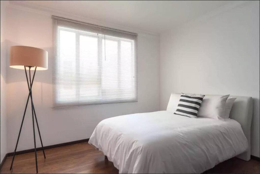 Condesa Residence Campeche 4 2B, 1 Bath Retreat Featuring Generous Spaces - 2