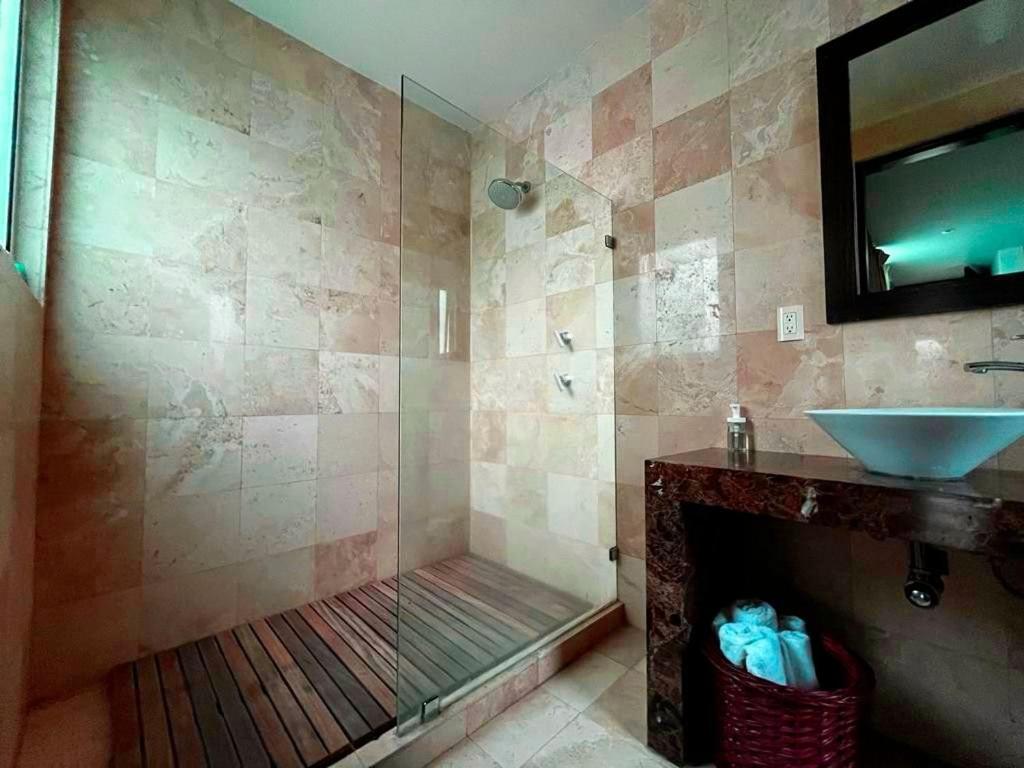 Condesa Residence Amsterdam 301 Beautiful 1Bed 1 Bath apartment on Amsterdam Av - 4