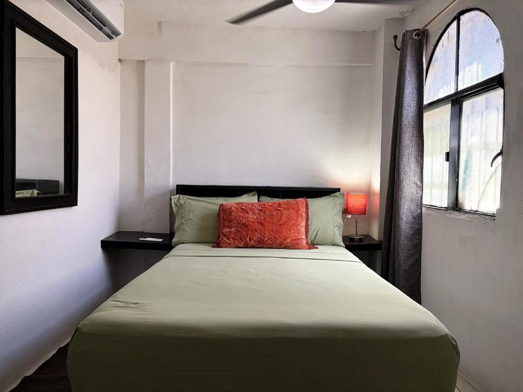 Walkable Romantic Zone Studio Near Beach - 2