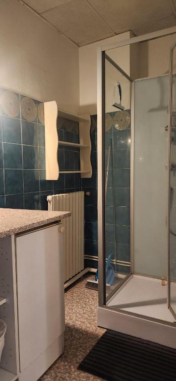 Réouverture et nouvelle gestion - Logement privatif - chambre équipée - Coeur de Bordeaux proche Victoire - 4