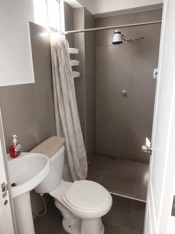 Studio apartment 2 blocks from the Plaza - 5
