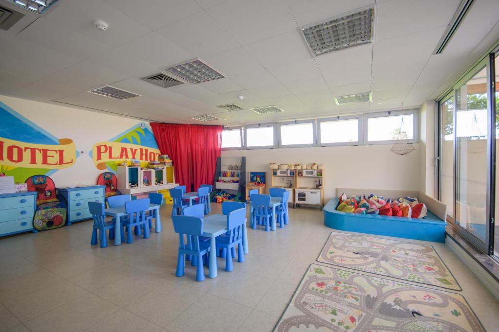 Oasis Salinas Sea — Attractions for children in Santa Maria