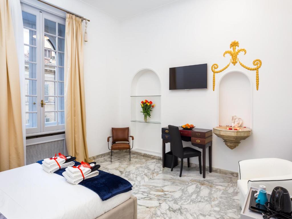 Queen Palace Suites - 3