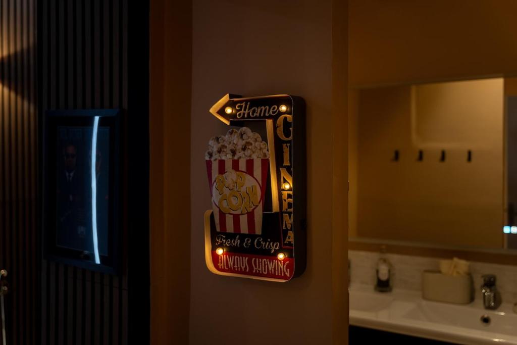 Cinéma Chill Room Netflix Arcade - 5