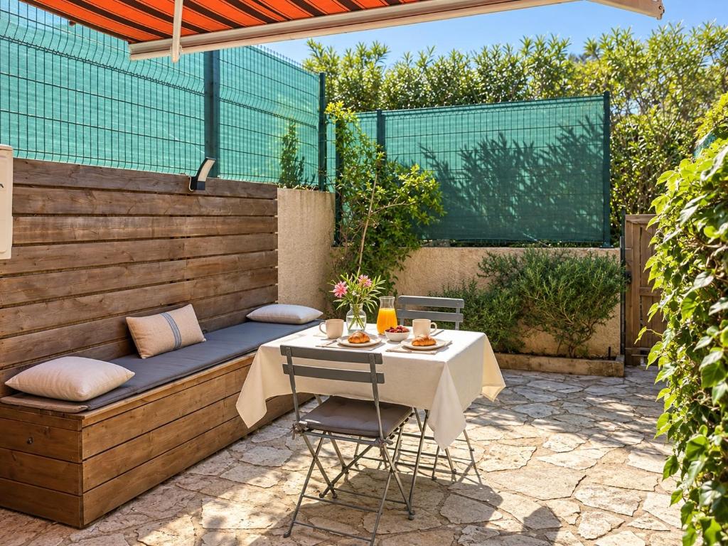 Jardin privé - Plage à pied - Parking - Clim - 1