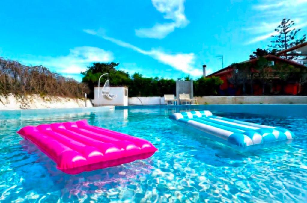 Libero House A Private Pool Oasis - 5