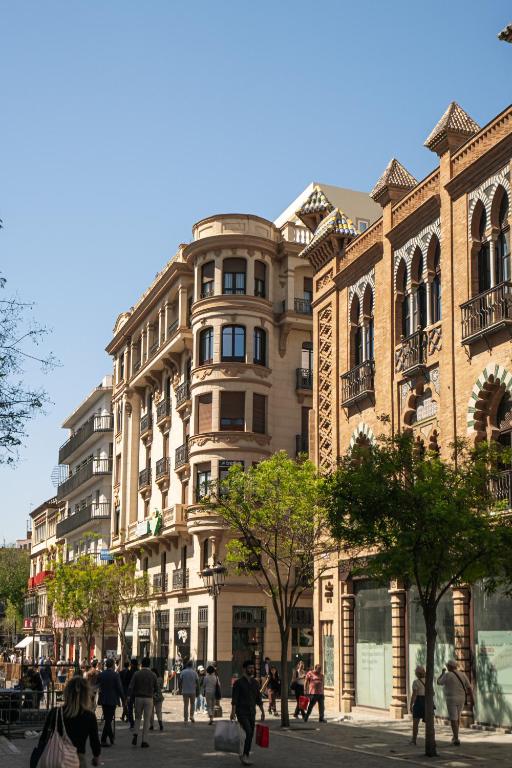 Betis Suites - La Campana - 1