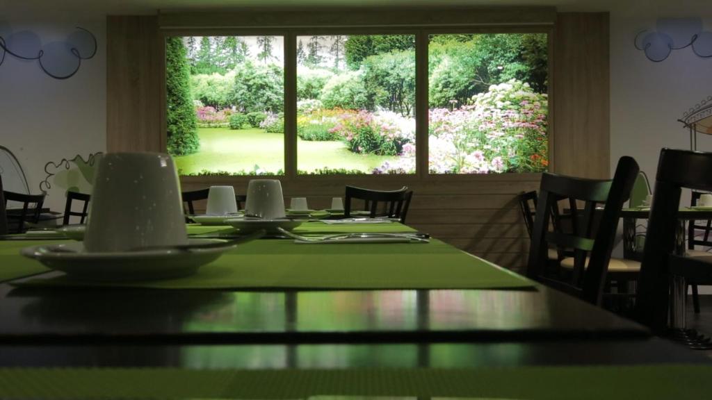 Hotel Puerta de Toledo — Restaurant & bars in Madrid, Community of Madrid