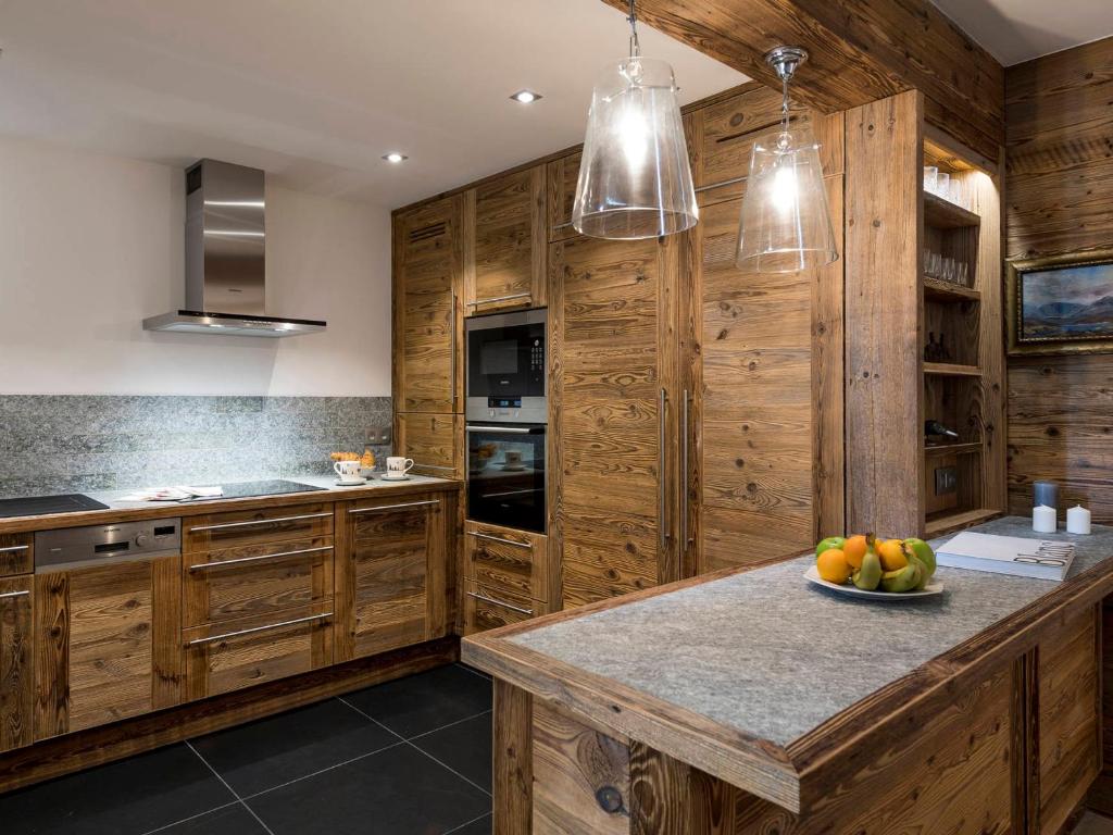 Courchevel 1850 Appart Ski-in/Ski-out 6 pers avec Parking - 4