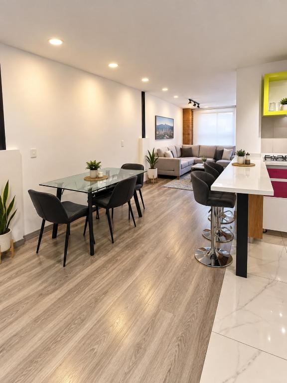Apartamento nuevo, mejor vista con Balcon, - 2