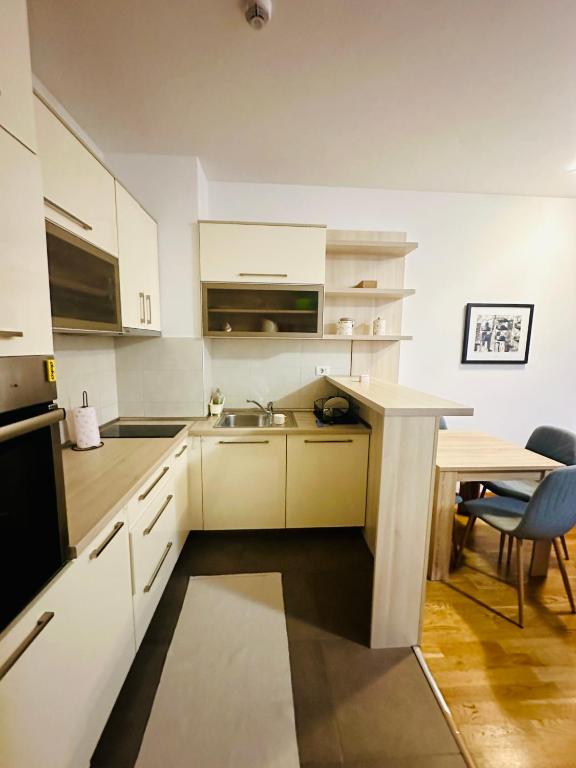 Modern Apartment City Kvart Garage - 3