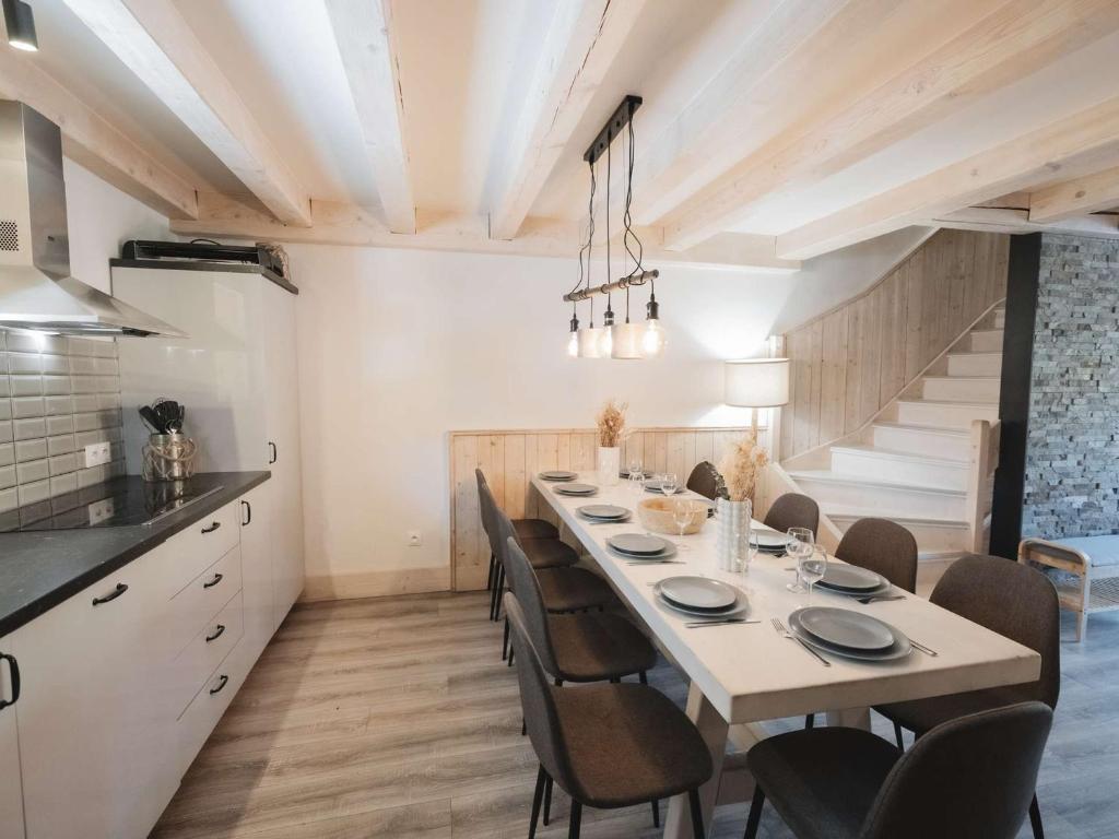 Somptueux chalet 130 m², 11 pers, vue montagnes, cheminée, 5 chambres - FR-1-545-27 - 3