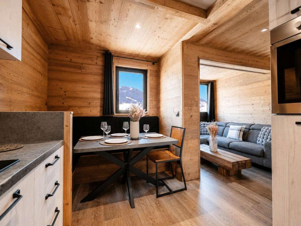 Charmant appartement rénové, cosy, pour 4 pers., exposé sud, skis aux pieds, proche commerces - FR-1-545-43 - 1