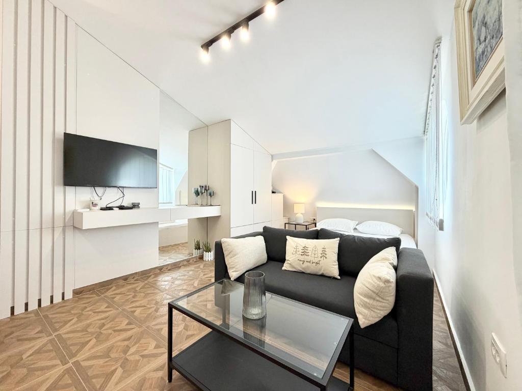 Milennium Bridge Apartment - 2