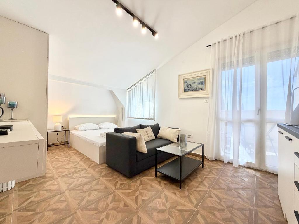 Milennium Bridge Apartment - 1
