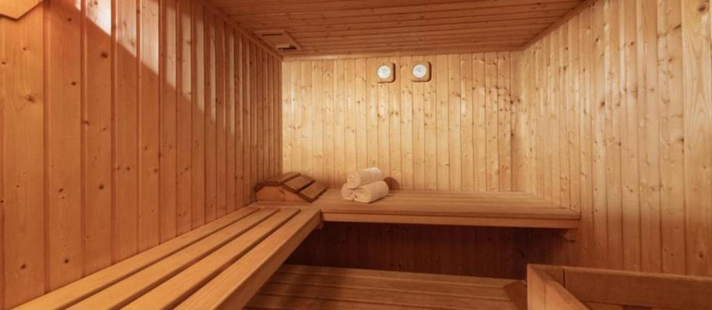 The Alpine Retreat & Sauna - 3