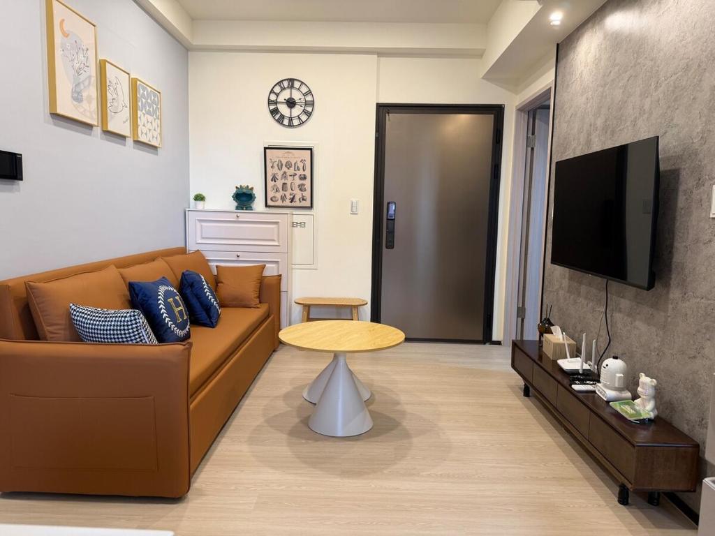 Mumu Homestay, Kaohsiung Zuoying High Speed Rail Station, Taiwan High Speed Rail, MRT
