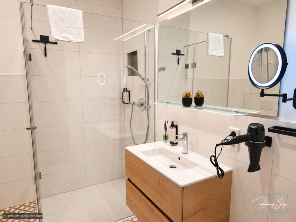 Homely Stay City Apartments - 5